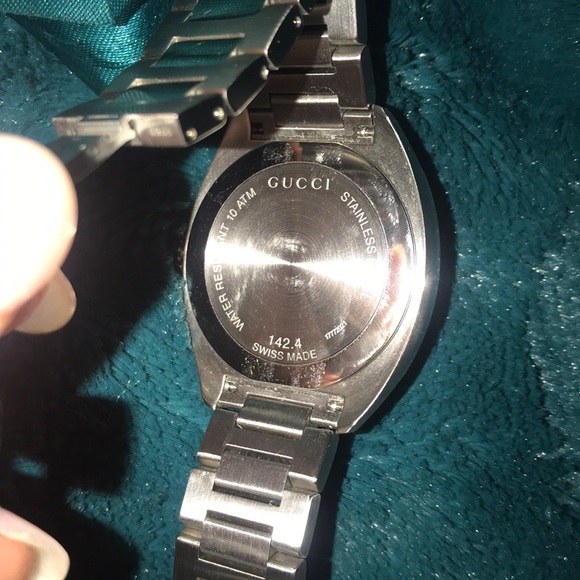 Pristine pre-owned GUCCI watch! - Picture 3 of 6